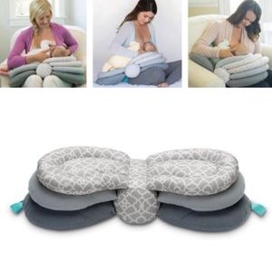 • Adjustable Nursing Pillow •